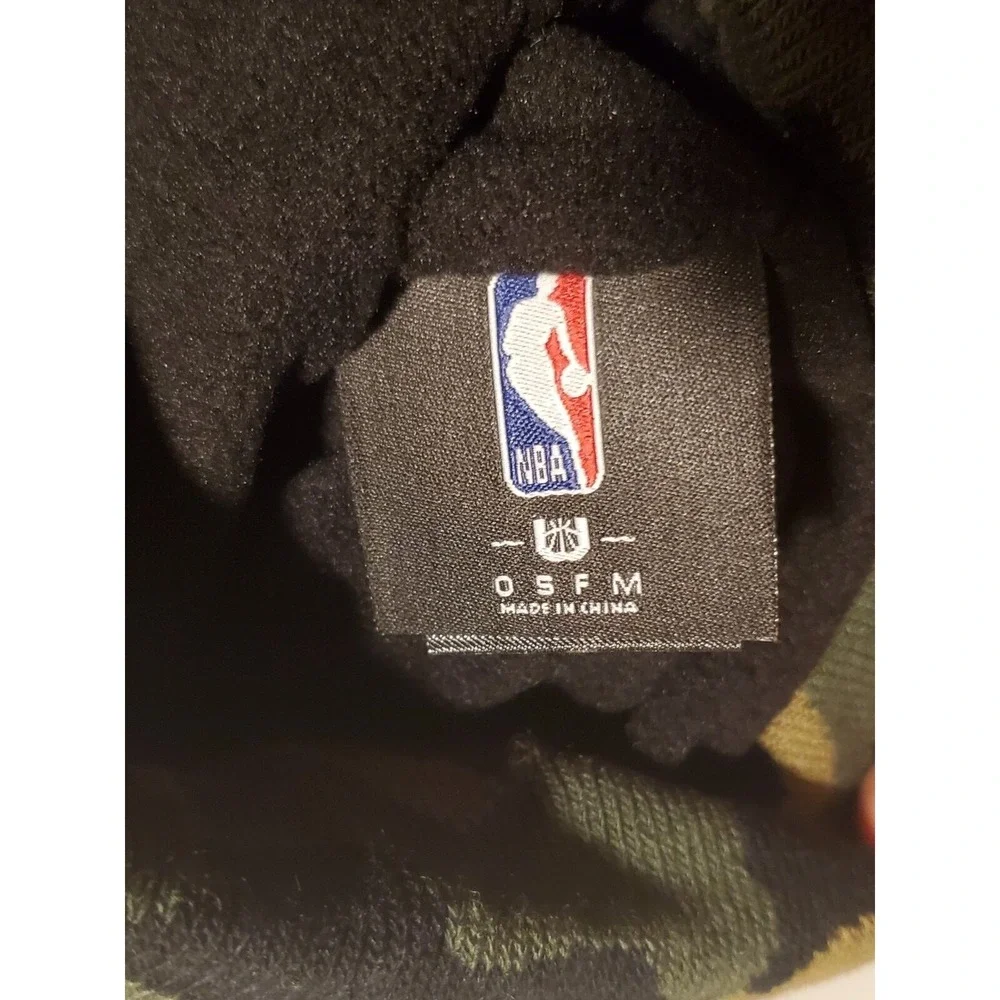 NEW Chicago Bulls NBA Salute to Service Camouflage Winter Beanie OSFM Hat Cap